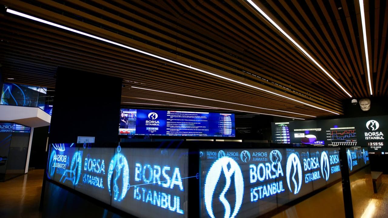 BIST 100 Haftayı Rekorla Tamamladı: Madencilik ve Ticaret Öne Çıktı