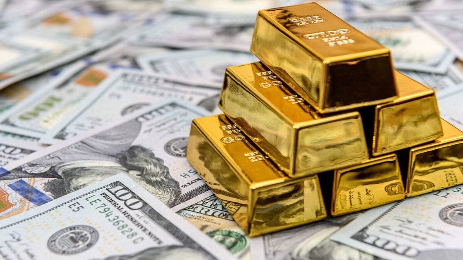 Ticaret ve Jeopolitik Riskler Fiyatlandı: Altın 4.690 Dolara, Gümüş Rekora Çıktı