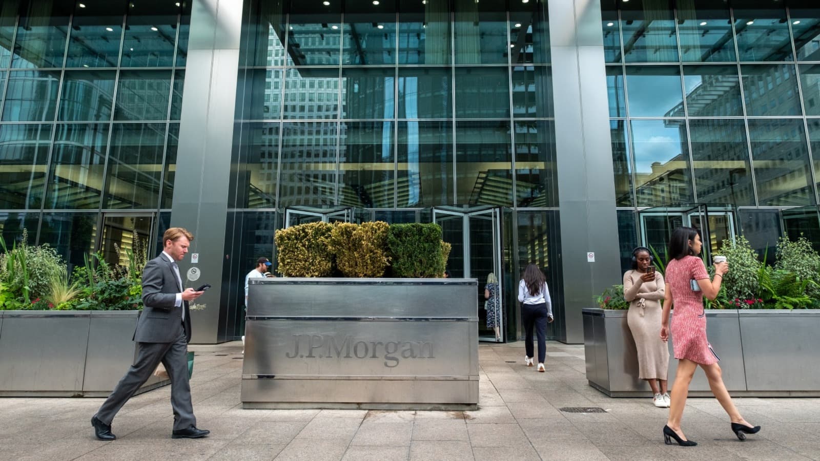 Savunmacı Portföy Arayışı: J.P. Morgan’ın 2026 İçin Avrupa Tüketici Seçimleri
