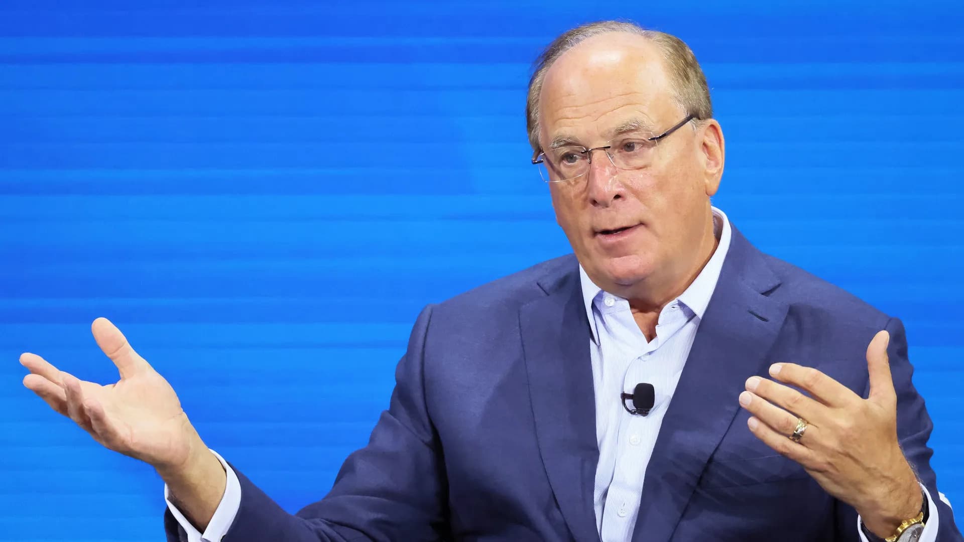 Davos Yolu Tartışmada: Fink WEF Zirvesini Yeniden Konumlandırmayı Planlıyor