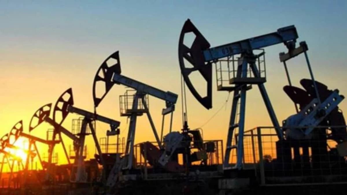 Barclays, Düşen Petrol ve Gaz Fiyat Tahminleri Nedeniyle APA ve CNX Hisselerini Düşürdü