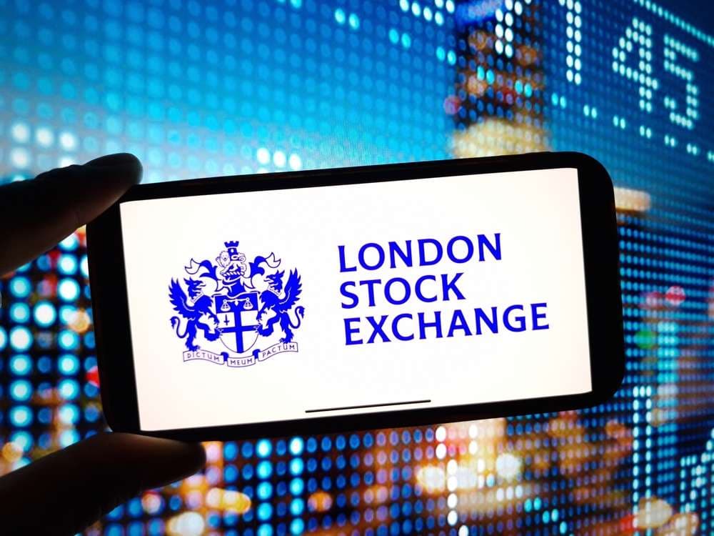 FTSE 100 Yükselişte: AB-Hindistan Ticaret Anlaşması ve Şirket Sonuçları