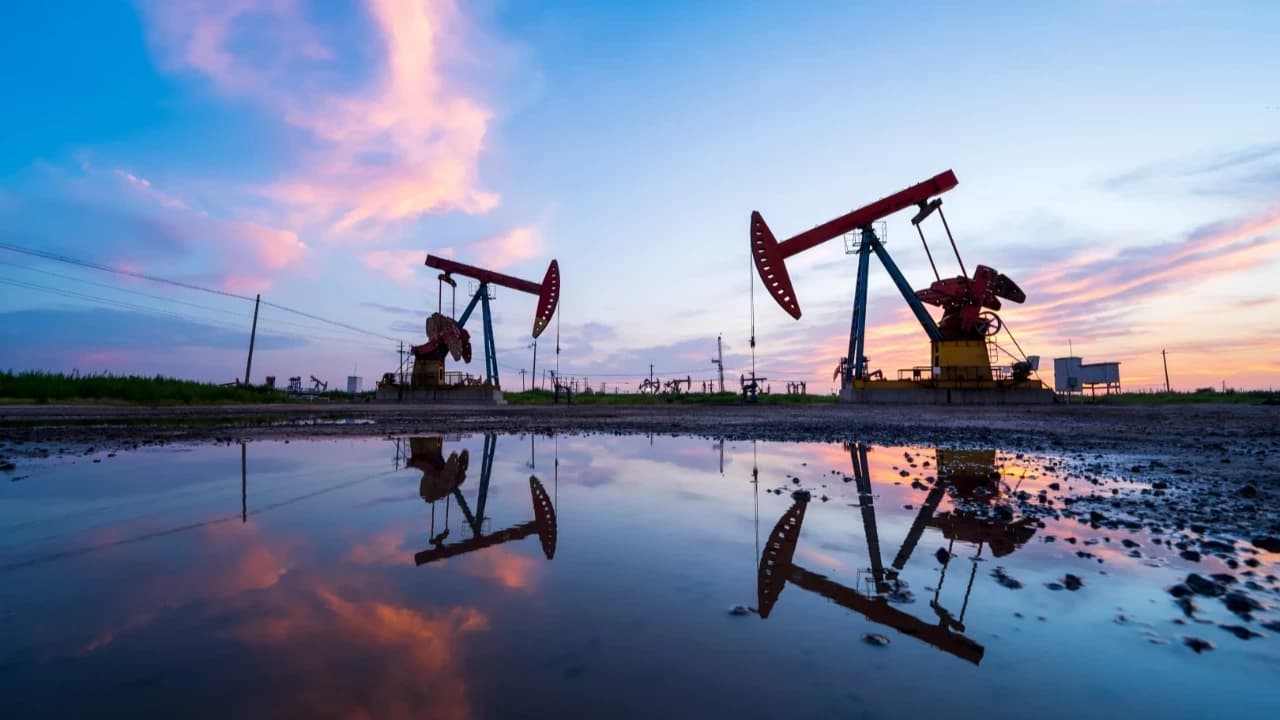 Petrol Fiyatları Neden Yükseliyor? İran Gerilimi ve ABD Stokları Etkili