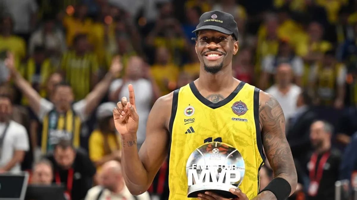 EuroLeague’de Transfer Bombası: Hayes-Davis Resmen Panathinaikos’ta