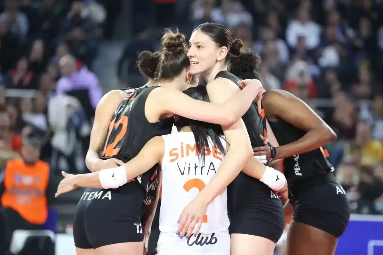 Kupa Voley’de Yarı Final Heyecanı: Dev Derbi ve Büyük Rekabet