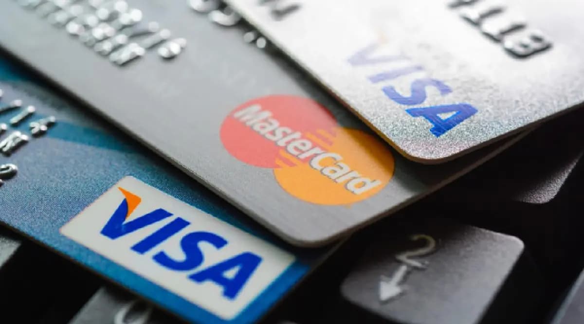 Visa ve Mastercard’ın Orta Doğu Seyahat Gelirleri Beklenenden Küçük