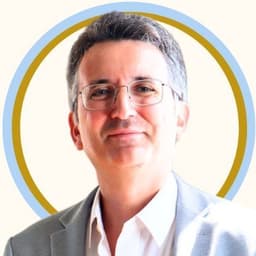 Tunç Şatıroğlu