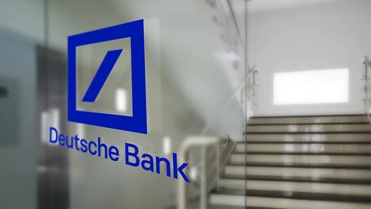 Sterlinde siyasi deprem: Deutsche Bank EUR/GBP’de yükseliş bekliyor