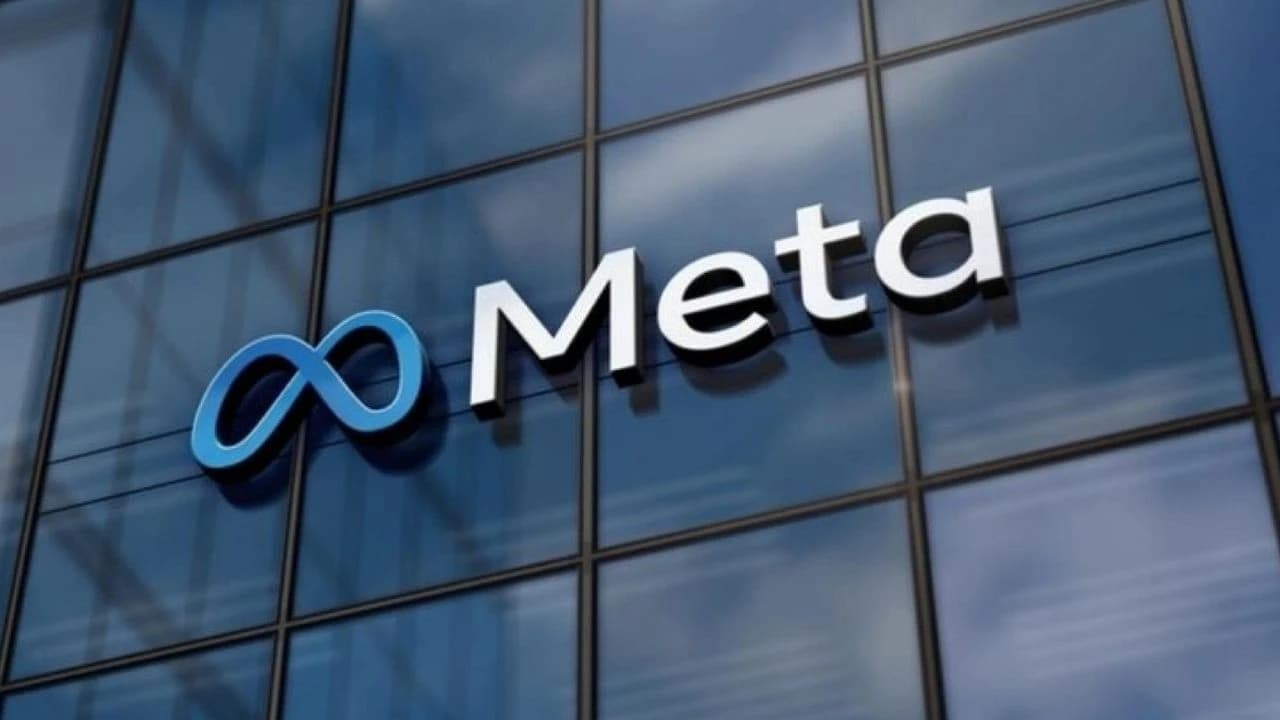 Meta, Yeniden Yapılanma Kapsamında 8 Bin Kişilik Küresel İşten Çıkarma Planını Başlattı