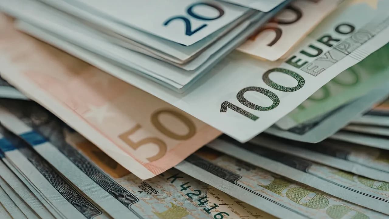 Dolar ve Euro Kurları: TL Karşısındaki Güncel Seviyeler