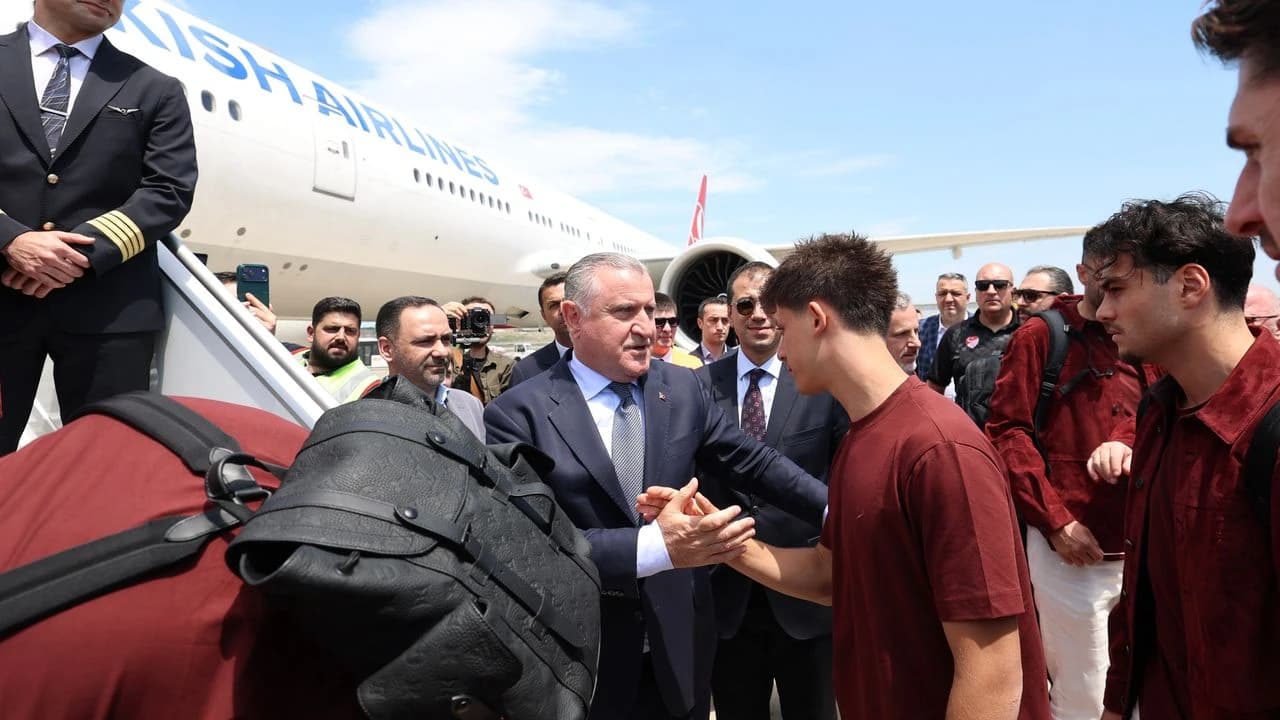 Ay-yıldızlılar ABD kampına başladı