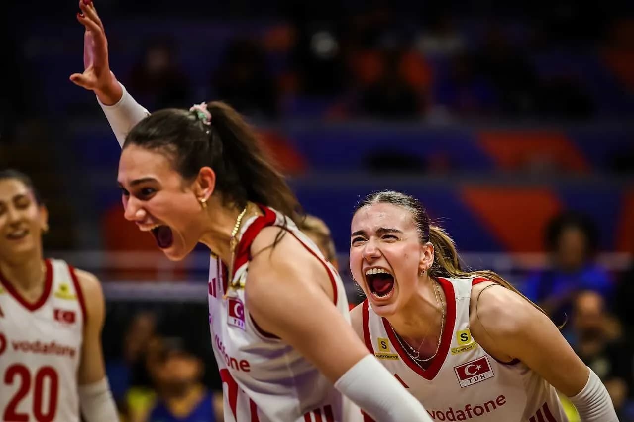 Milletler Ligi'nde İlk Maç, İlk Galibiyet: Filenin Sultanları Kazanarak Başladı