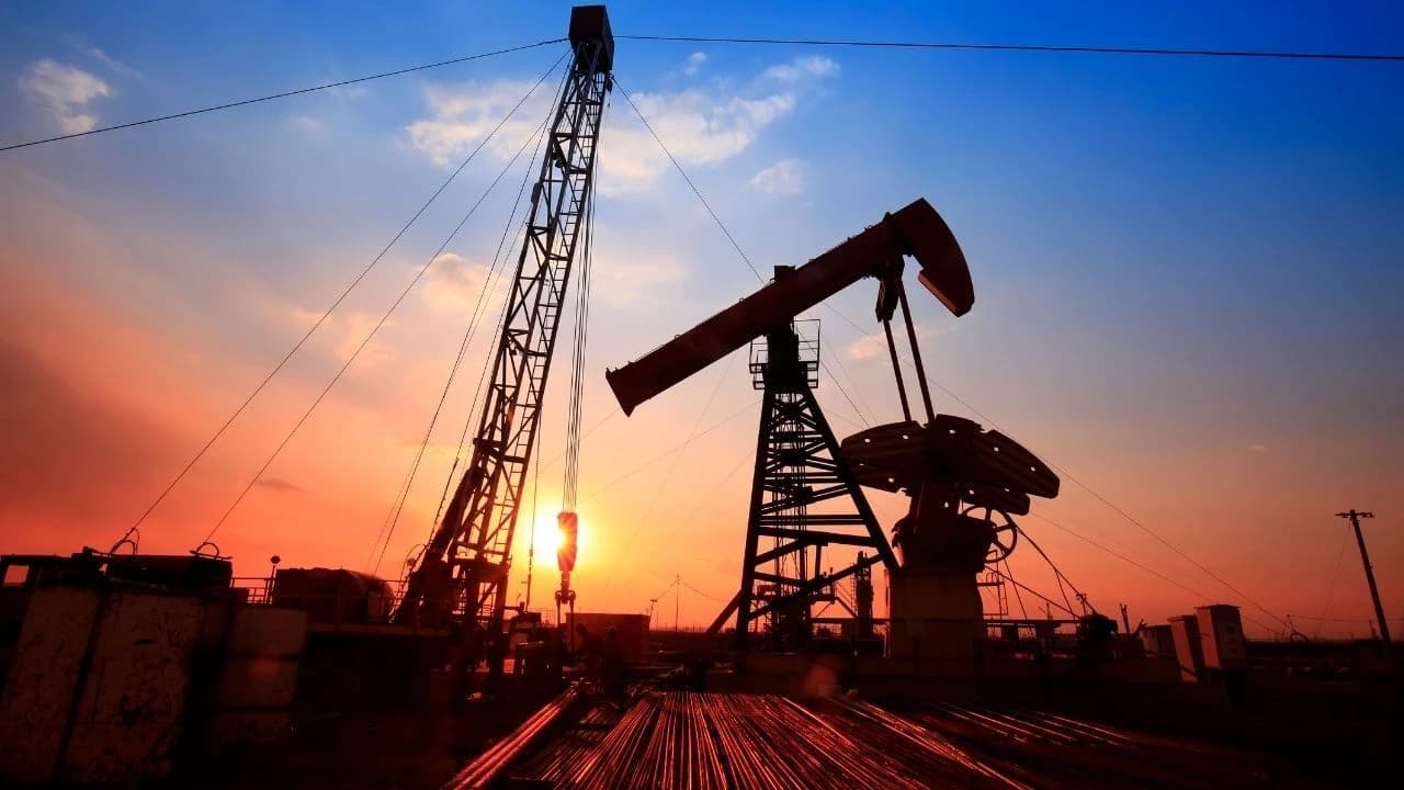 Orta Doğu Geriliminin Azalması Petrol Fiyatlarını Geriletti