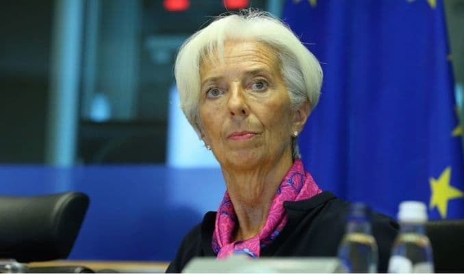 ECB Başkanı Lagarde'dan faiz artırımı sinyali: Ekonomik riskler öne çıkıyor