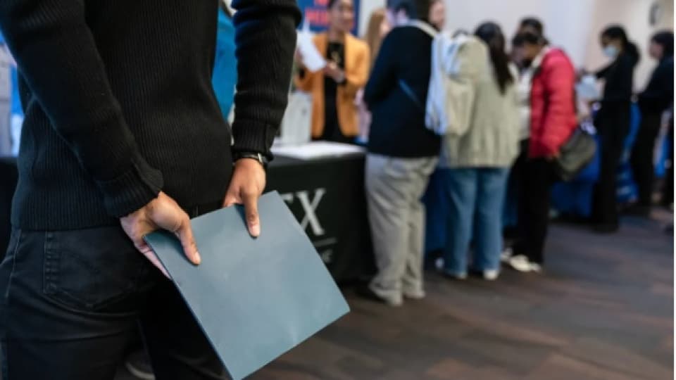 ABD'de İşsizlik Maaşı Başvuruları Düşük Seviyelerini Sürdürmeye Devam Ediyor