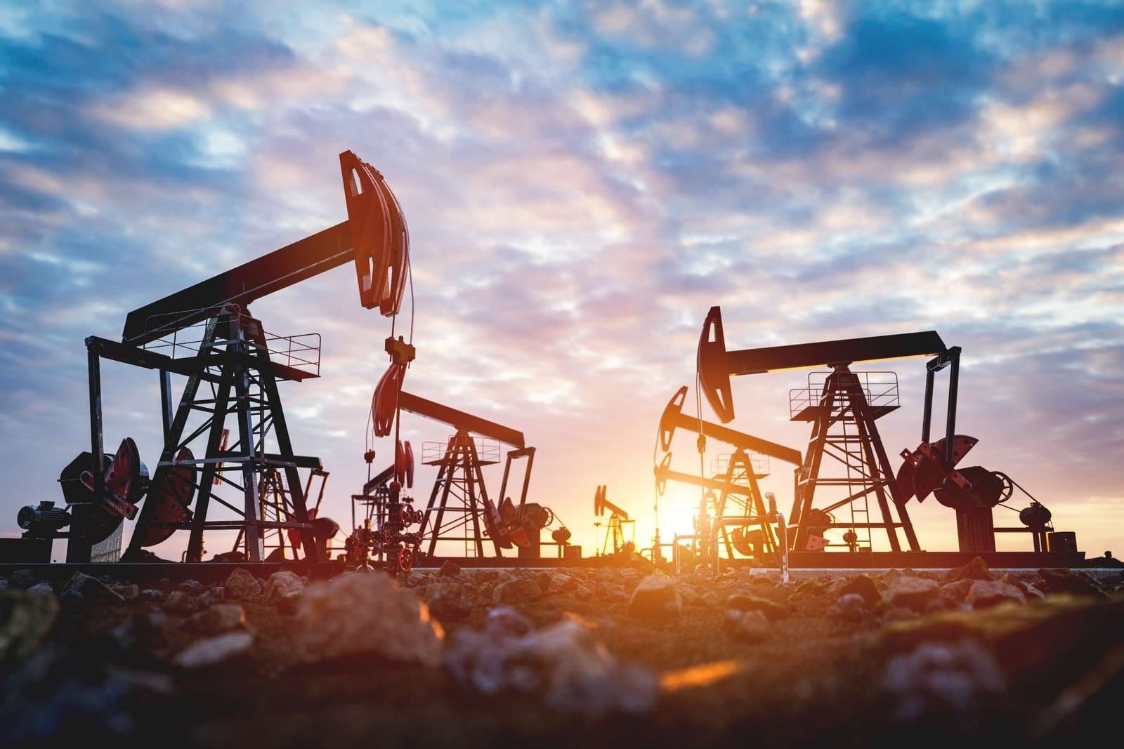 Körfez'deki Tanker Hareketleri Petrol Fiyatlarında Düşüşe Yol Açtı